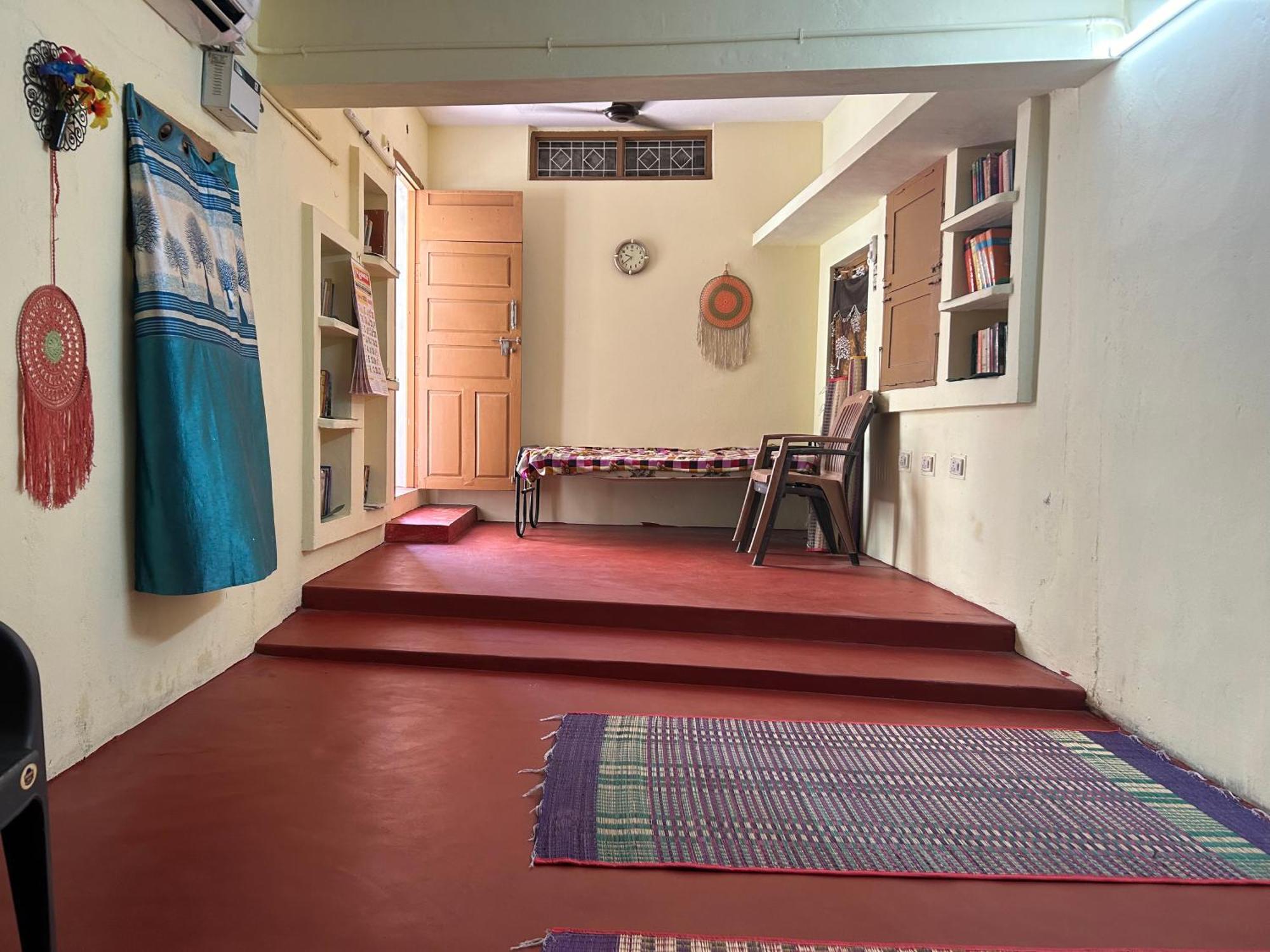 Anbu Ramana Guest House Tiruvannāmalai Exterior foto