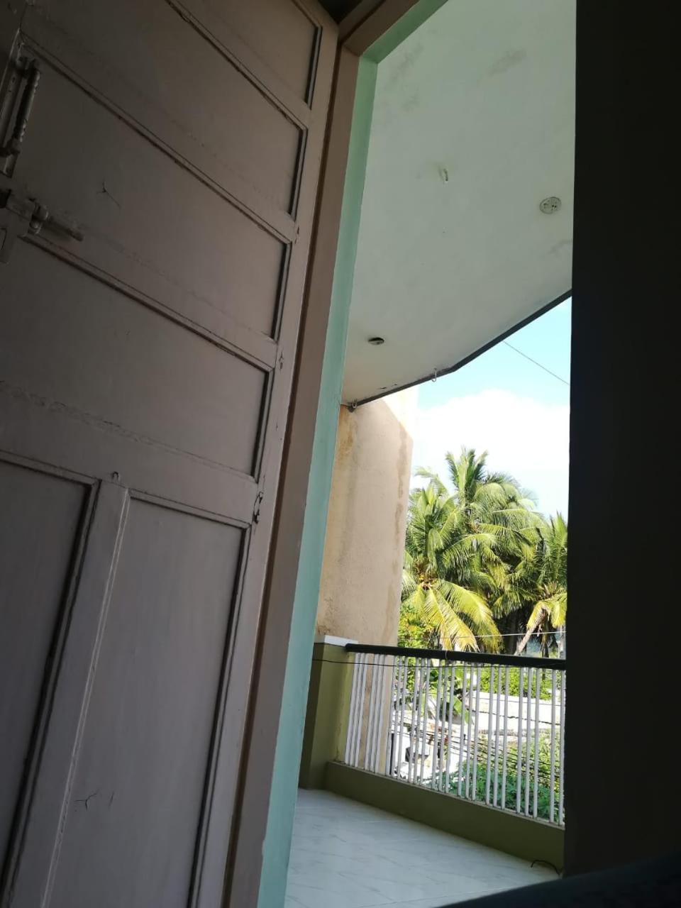 Anbu Ramana Guest House Tiruvannāmalai Exterior foto